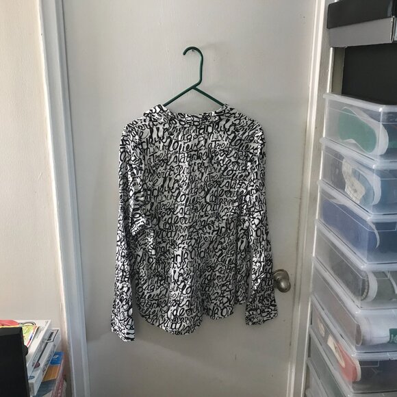 Women's NY& Co/7th ave Design Studio Button-up Shirt - B/W - Size XXL - Picture 4 of 5